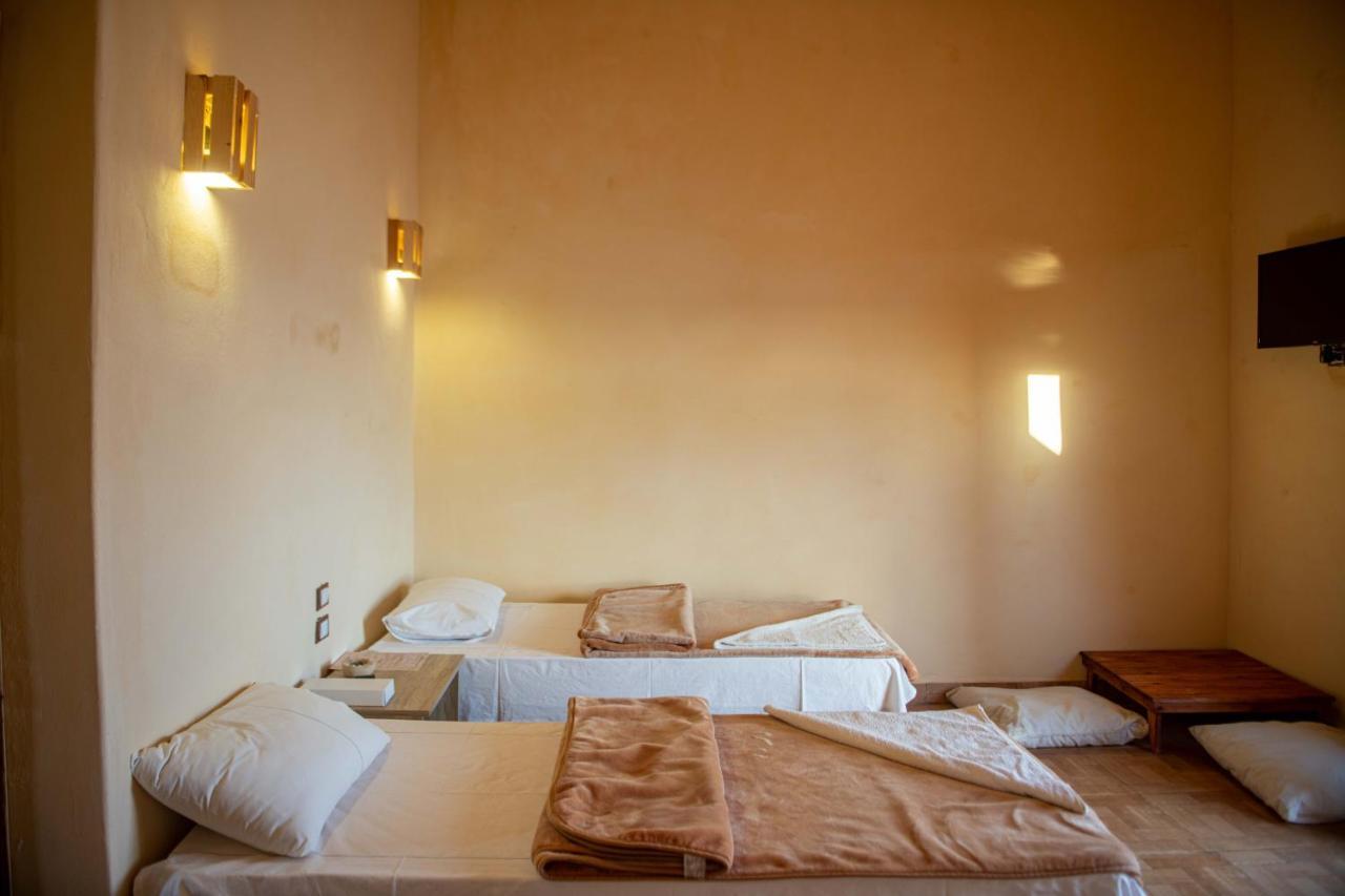 Taghaghien Island Resort Siwa Oasis ภายนอก รูปภาพ